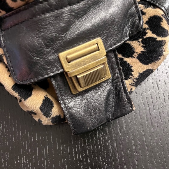 Vintage Betsey Johnson leopard print hand bag purse - Picture 4 of 14